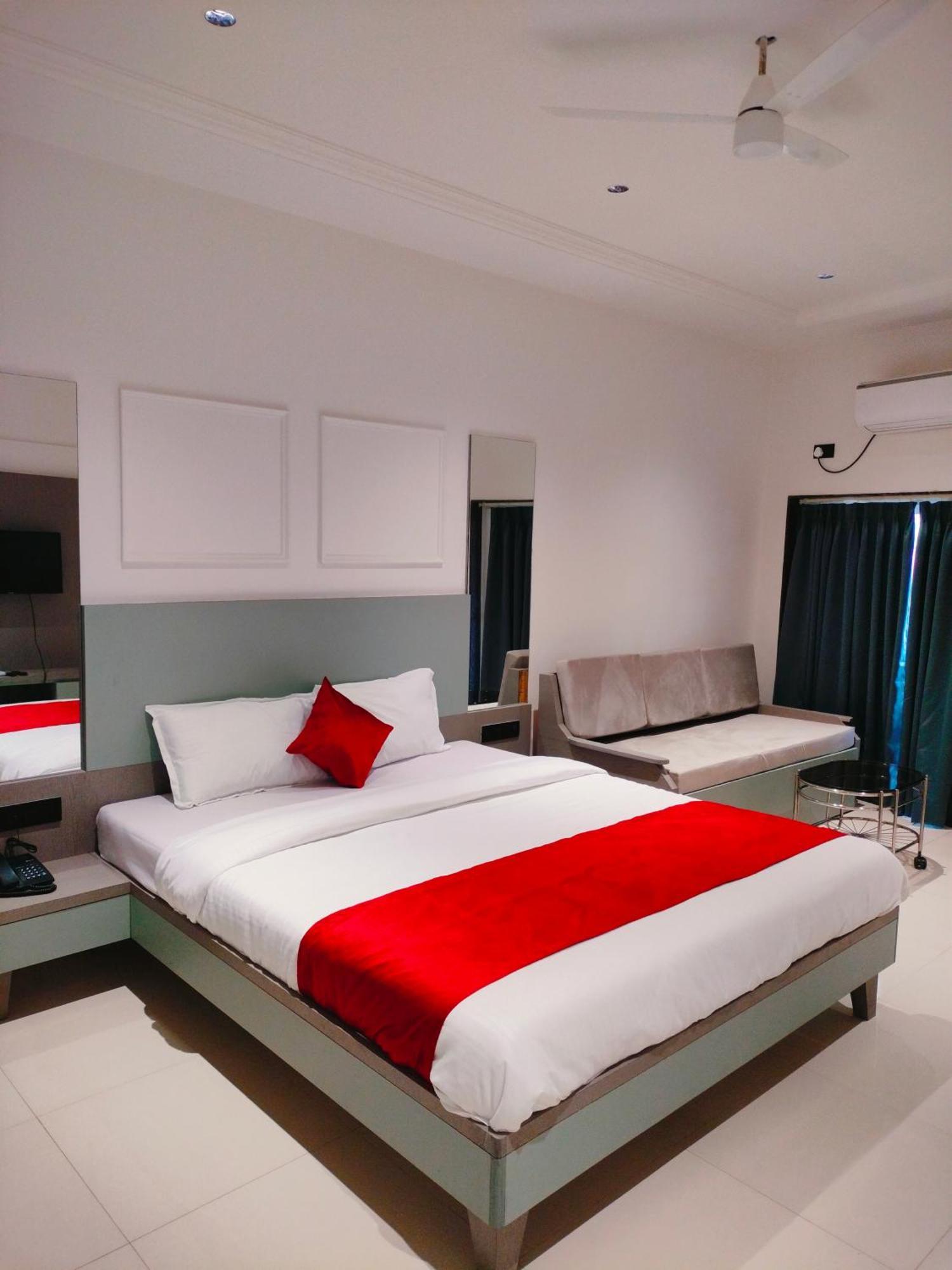 Golden Resort Igatpuri Eksteriør bilde